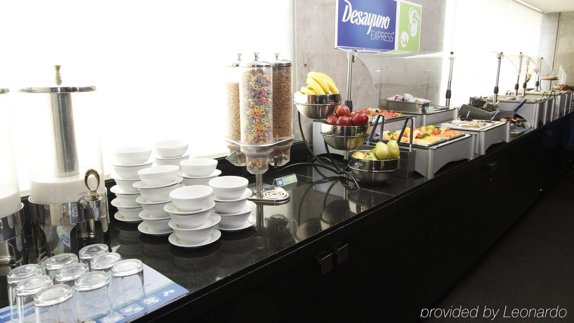 Holiday Inn Express Toluca Galerias Metepec By Ihg Ngoại thất bức ảnh